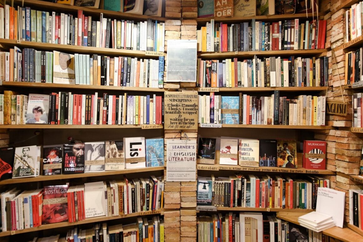 Subvenciones, en régimen de concurrencia competitiva, para la revalorización cultural y modernización de las librerías, correspondientes al año 2025.